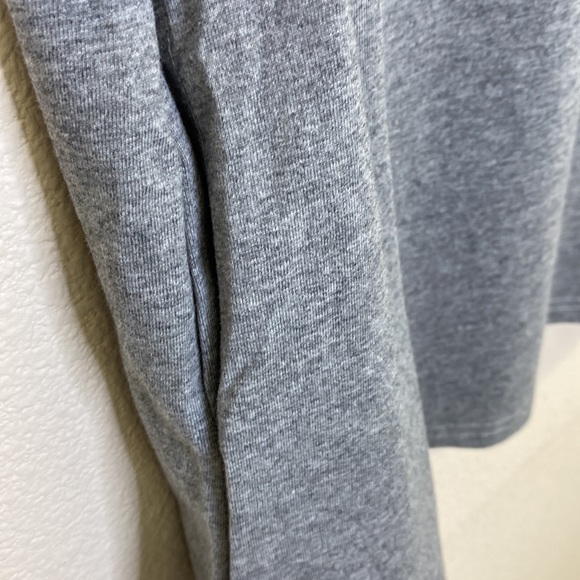 one one six Shoulder Pad Jersey Shift Dressj Heather Gray Size Medium NWT - Picture 4 of 11